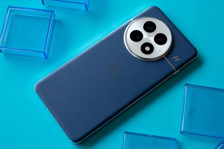 257469 OnePlus 13 AJohnson 0003