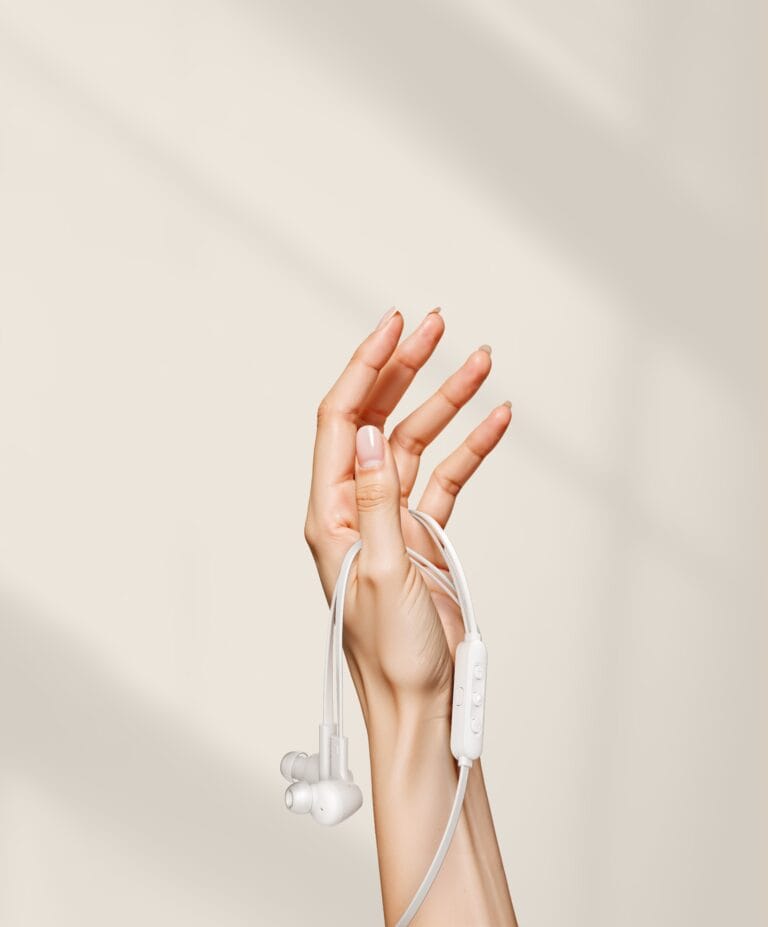 AI News 6 SAP165 SoundForm USB C Wired Earbuds with ANC 19