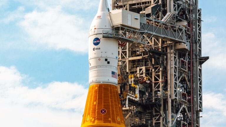SLS Apr 21 2022 8505 Pano 1152x648 1